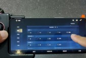 如何在英雄联盟中实时显示帧率？