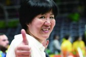 郎平为何选择美国执教女排（探寻郎平执教美国女排的动机和影响）