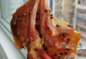 腊鸭腿的美味制作秘籍（以家庭厨房的方式）
