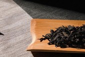 水仙茶与肉桂茶的不同之处（品味独特的花香与香甜的香料）