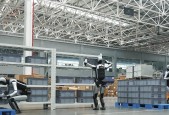从能展示到能顶岗，人形机器人的「上班时刻」到了吗？