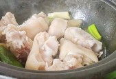 炖猪蹄快速软烂的诀窍是什么？如何让猪蹄炖得又快又烂？