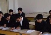 如何成功面试大学学生会（掌握关键技巧）