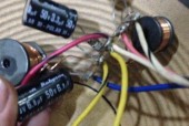 低音炮四方电源线接法是什么？