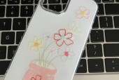 纯色手机壳去污渍的方法是什么？如何保持手机壳的清洁？