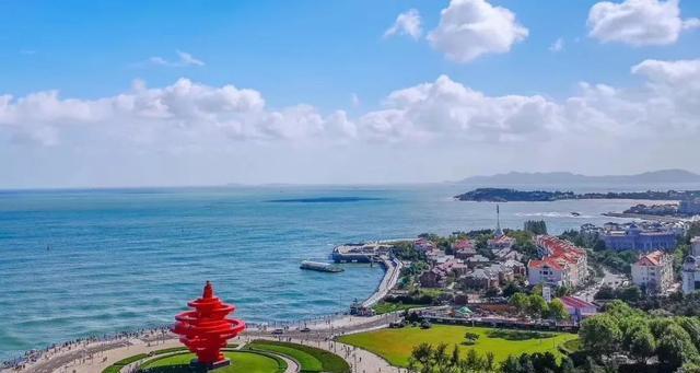青岛旅游八大必去景点，让你畅享海洋之都之美（探索青岛的风景名胜）  第1张
