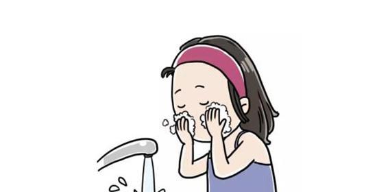 白醋洗脸美容的奇妙功效（发现你美肌的秘密武器）  第2张