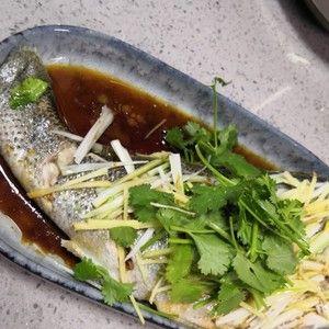 如何做出美味的海鲈鱼佳肴（掌握关键技巧）  第2张