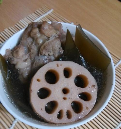 莲藕排骨汤怎么做？详细步骤解析！  第3张