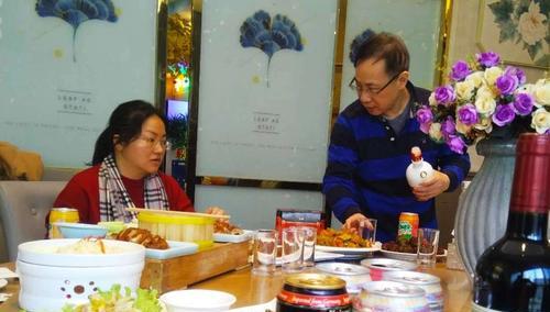酒过三巡菜过五味全诗是什么意思？如何理解这首诗的深层含义？  第2张