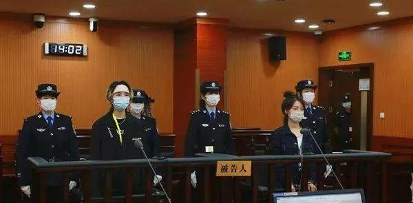 郭美美的发家史有哪些不为人知的秘密？她的上位之路是否充满争议？  第1张