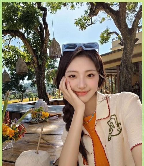 手机如何使用职业美颜摄像机？拍照效果如何？  第2张