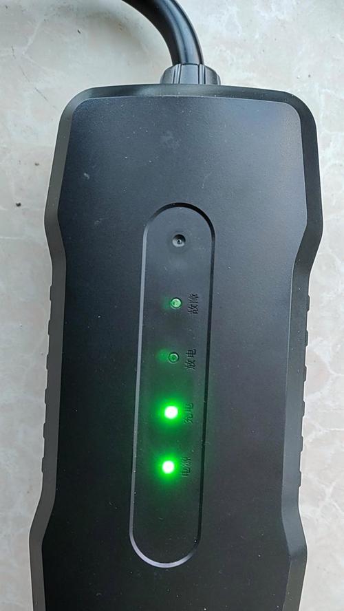 充电器被锁住如何解锁？需要哪些工具或方法？  第3张