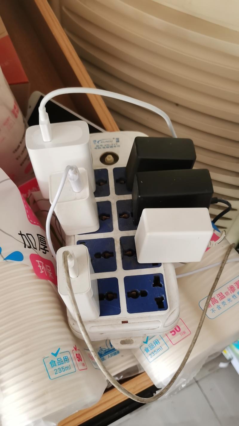使用鞋盒手机充电器有哪些注意事项？  第2张