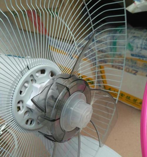 电风扇叶片卡住无法取下怎么办？解决方法有哪些？  第1张