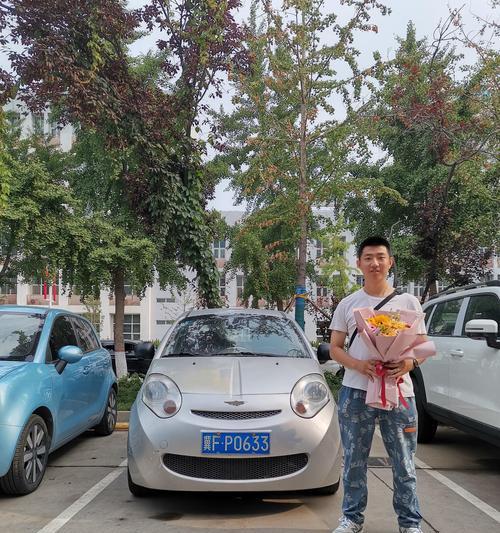 电瓶车上如何安全抱坐大狗？有哪些注意事项？  第3张