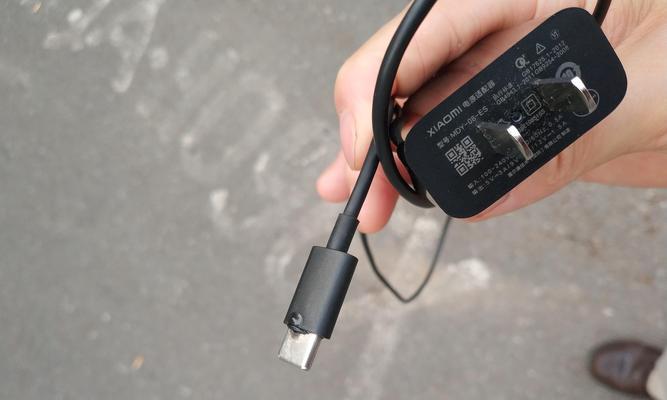 数据线充电口变形能修复吗？如何安全修理？  第2张