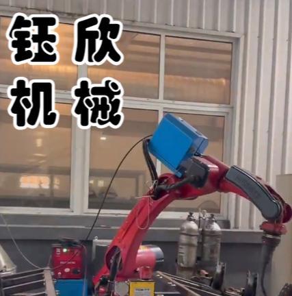 加工焊接机器人种类有哪些？各自的优缺点是什么？  第2张