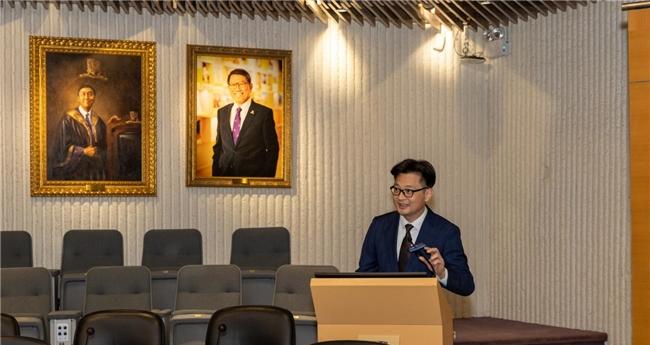 腾讯与港中大签署合作框架安排 携手推动人工智能法律研究合作与科技人才培养  第2张